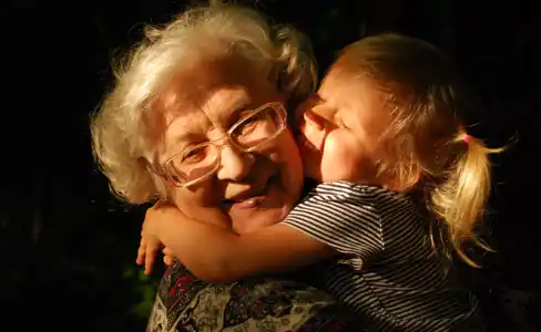 Familiar con Alzheimer